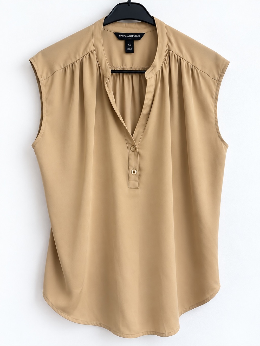 Banana Republic Sleeveless Split-Neck Shell Top in Tan